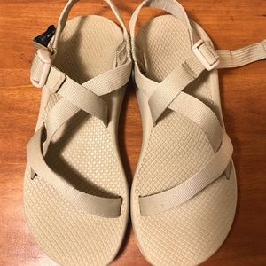 Chaco Z/1 Women's classic sandal (size: 9, color: Angora)